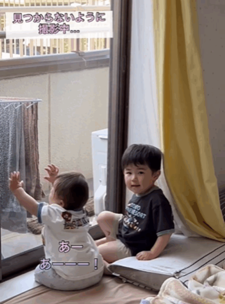 一瞬カメラと目が合ったお兄ちゃん（@takuna_199さんより提供）