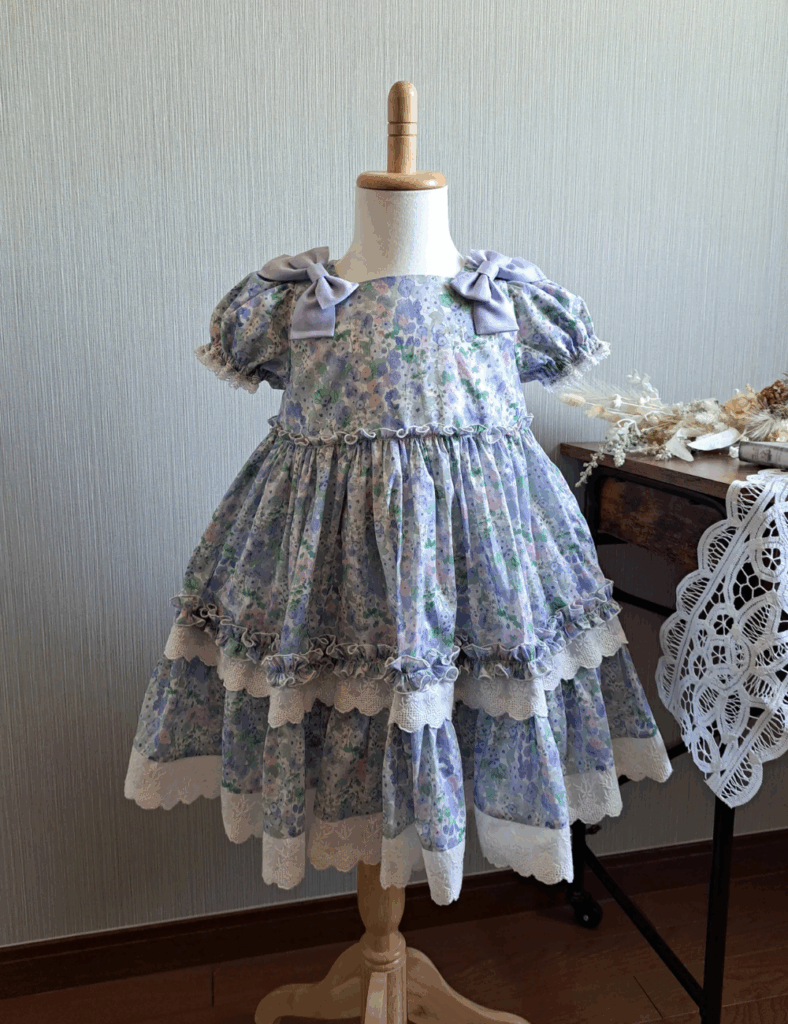 完成した洋服②（＠louloutte_officialさんより提供）