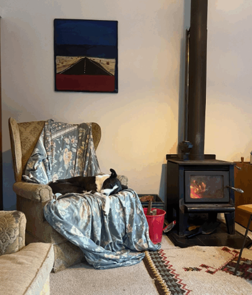 暖炉を囲んで（＠gongqiyao0414さんより提供）