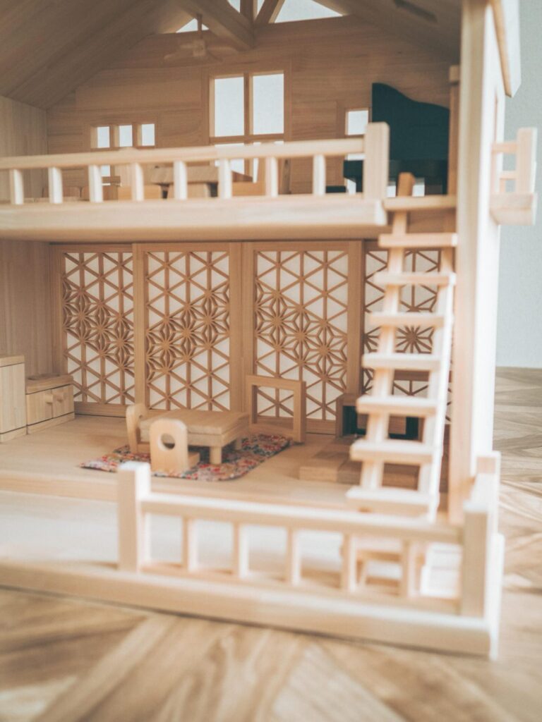 おじいちゃんの作ったドールハウス②（＠toitoitoi_spaceさんより提供）