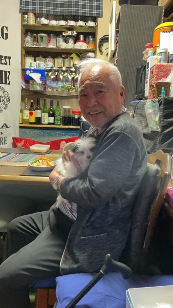 おじいちゃんとおとちゃん（@tomococo806さんより提供）