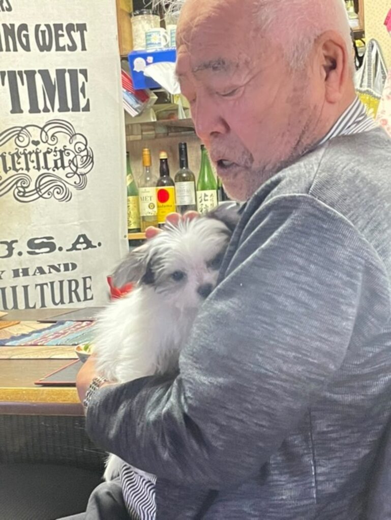 すぐに仲良しに（@tomococo806さんより提供）