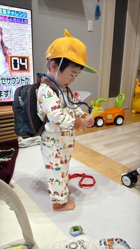 4時起きの次男くん（＠takehitominさんより提供）