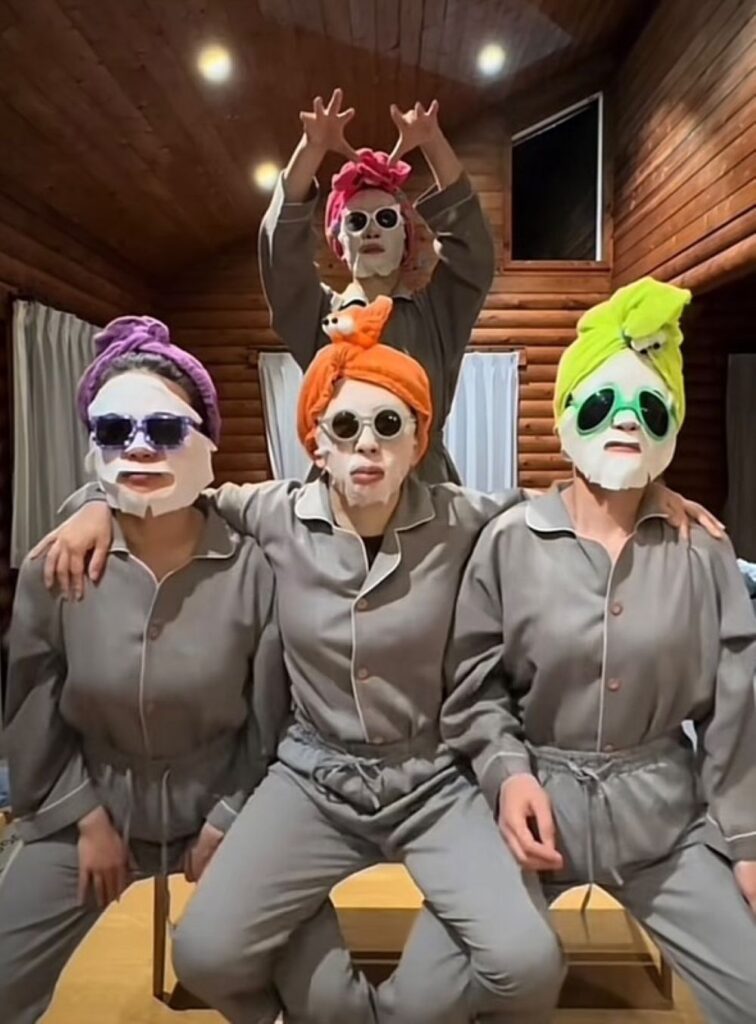 仲の良いママさんたち（＠pajamama_packさんより提供）