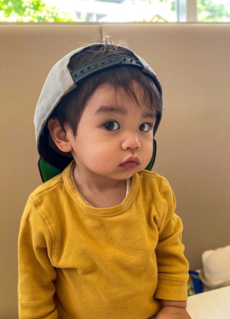 現在の息子さんの様子③（@baby_rakkokunさんより提供）