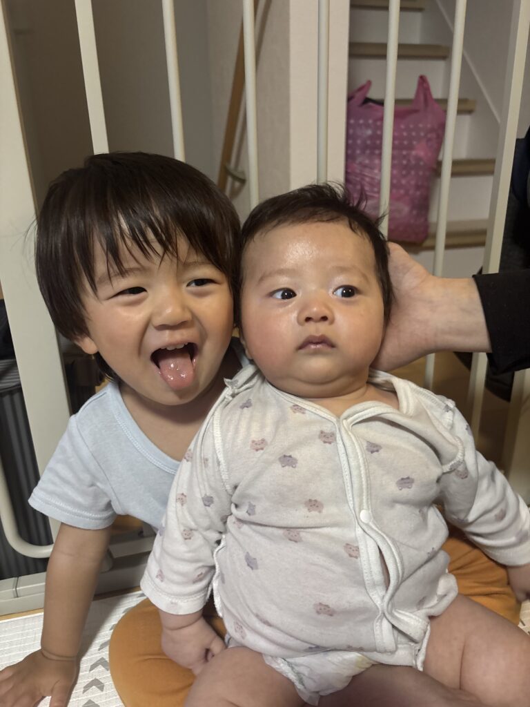 弟さんと（＠pisupisu87さんより提供）