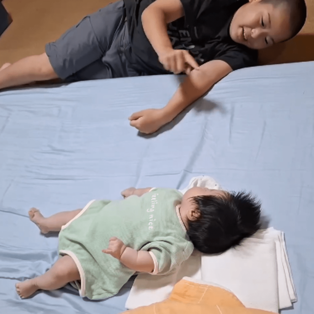 「もう1回見てて」というお兄ちゃん（@kitake.4kidsさんより提供）