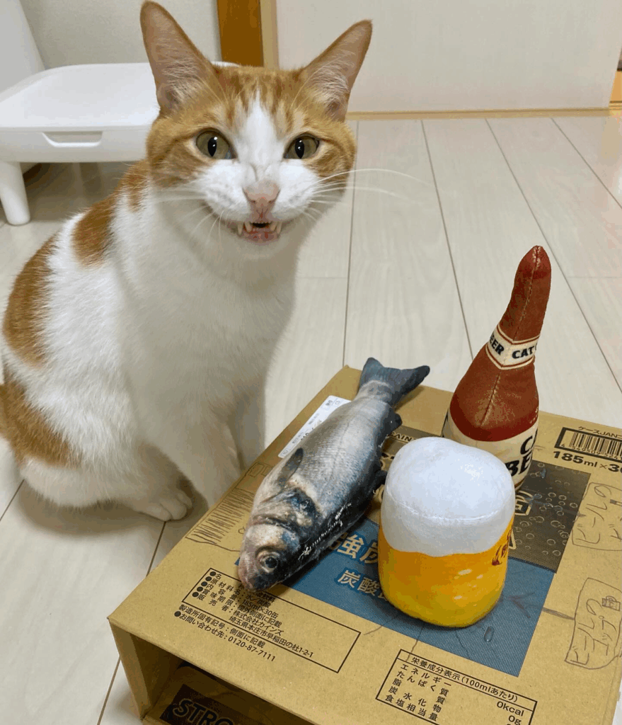 笑っているような表情を浮かべるはっさくくん（@kasumonjaさんより提供）