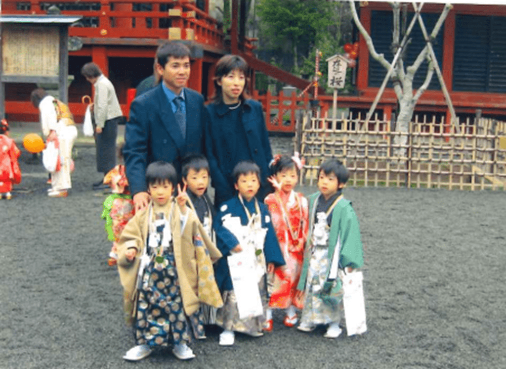 小さいころの家族写真（渡邉さんより提供）