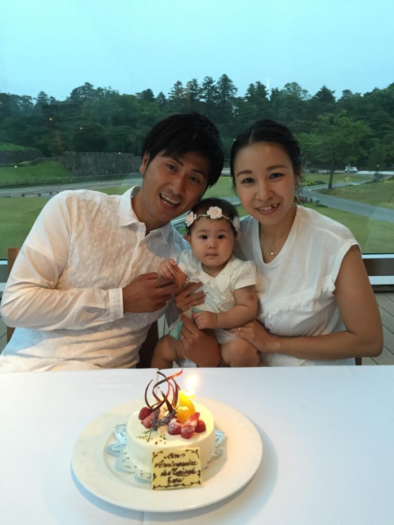 幼い娘さんと（＠suu_oluoluさんより提供）