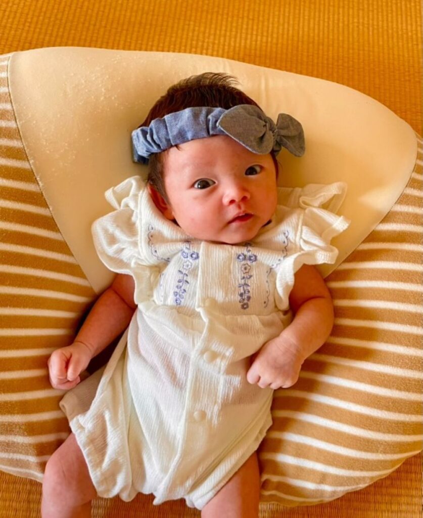 【実際の写真6枚】　赤ちゃんの髪の毛の様子