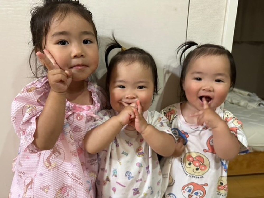 仲良し3姉妹（@girl_twingirlsさんより提供）