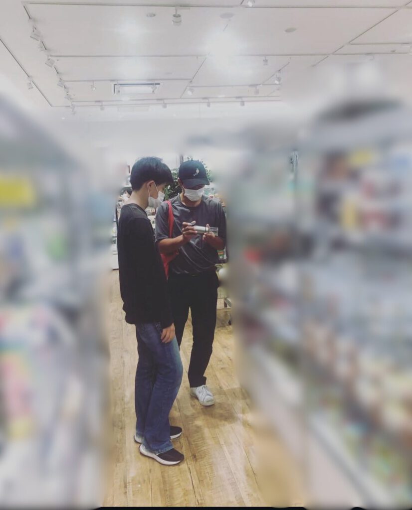 【実際の写真2枚】　次男が書いたメモ