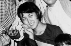 ”高身長”がコンプレックスだった女性　40年近く経った現在の姿に「品があって素敵」「お見事なスタイル」「かっこよすぎる！」