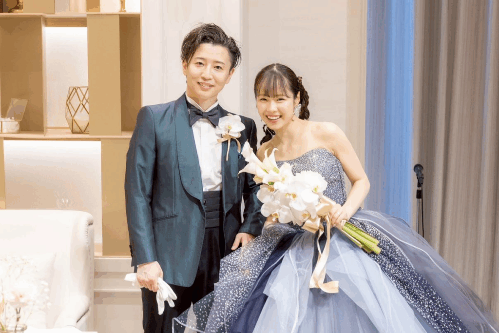 結婚式での2人（@tadanohito12214さんより提供）