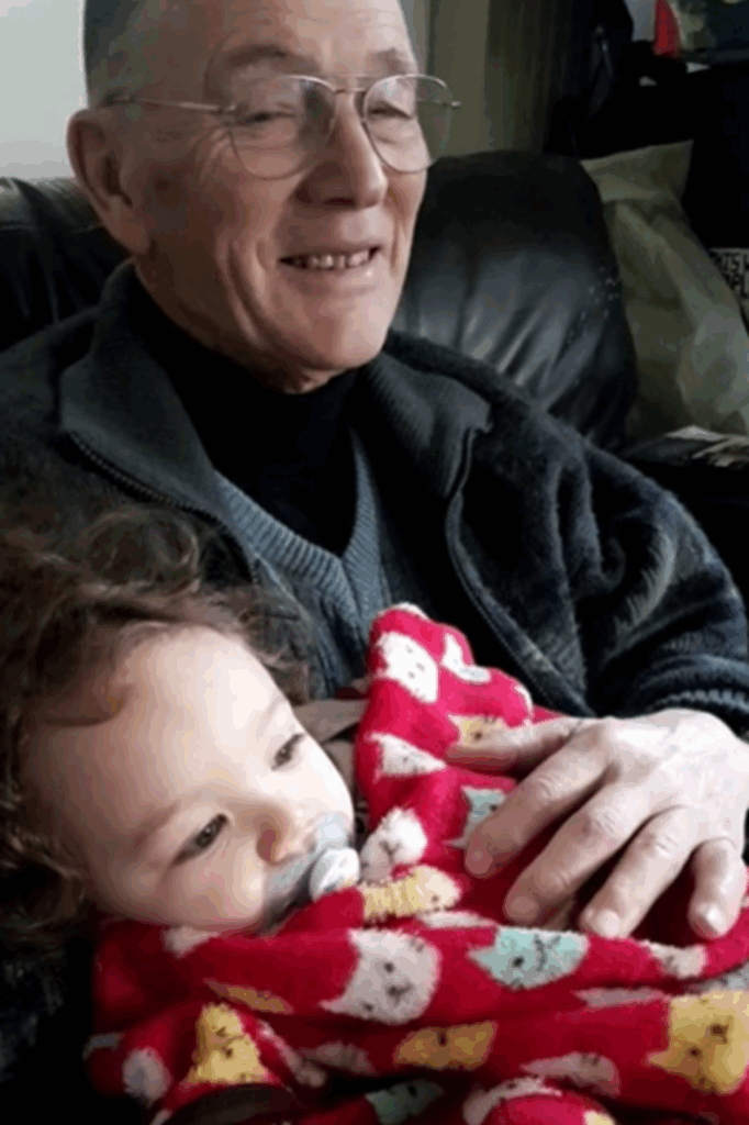 大好きなおじいちゃんと一緒♪（＠aselin2003さんより提供）