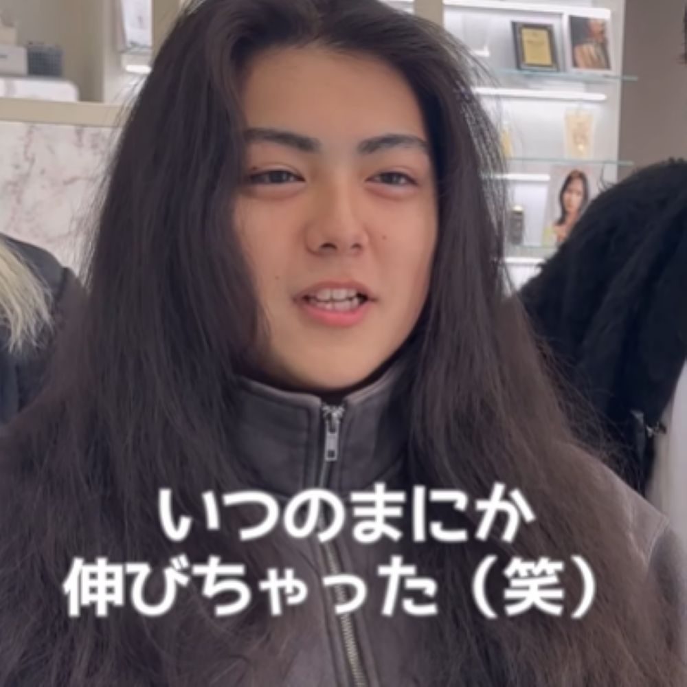 3年間髪を伸ばしていた男子高校生　→卒業直前、鏡に映った”驚きの姿”に「めっちゃイケメン」「別人！」「とっても素敵」
