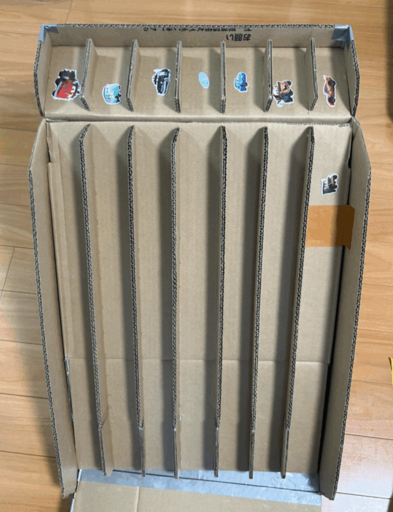 各レーンには車のシールが（@sea__720さんより提供）