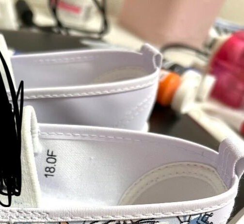 保育園児が履く”うわばき”　しかし、よく見ると…！？「もはや作品」「お子さんが羨ましい！」「素晴らしいクオリティ」