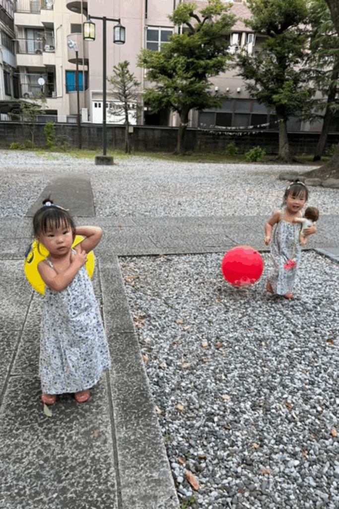 ゆずちゃんとみうちゃん（＠futago_mama.224さんより提供）