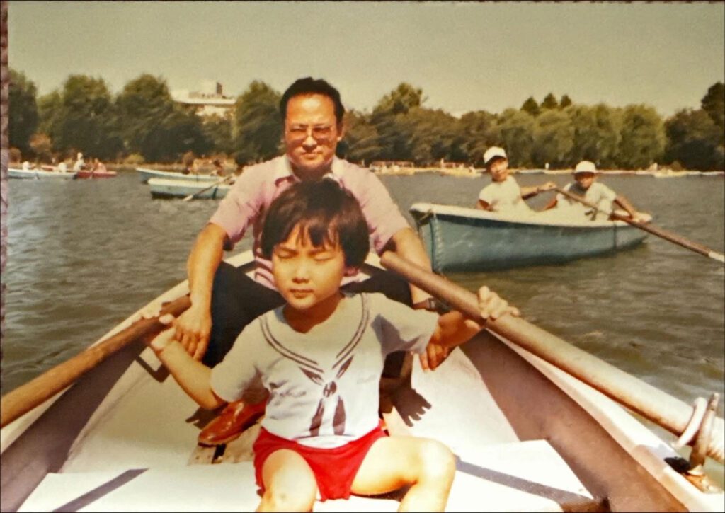 【実際の写真5枚】　幼少期の様子