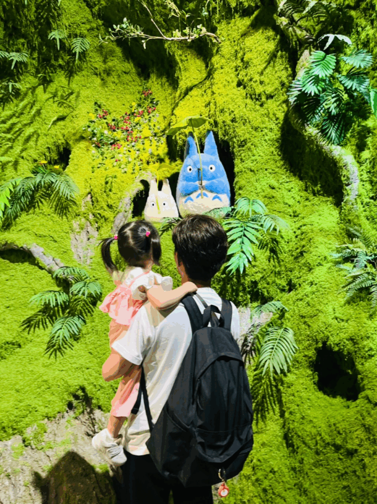 お仕事を頑張るお父さんの背中もかっこいいです！（@yuta.rm04さんより提供）