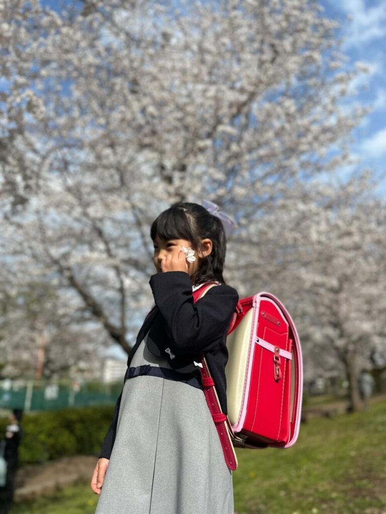 ランドセル姿（@m_chaco7さんより提供）