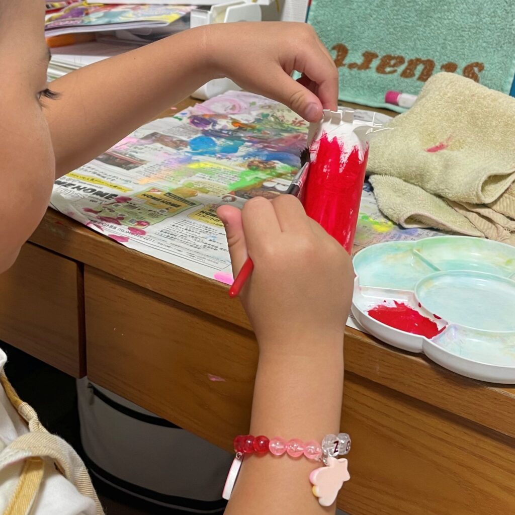 娘さんの制作風景②（＠heiheihoihoi1さんより提供）