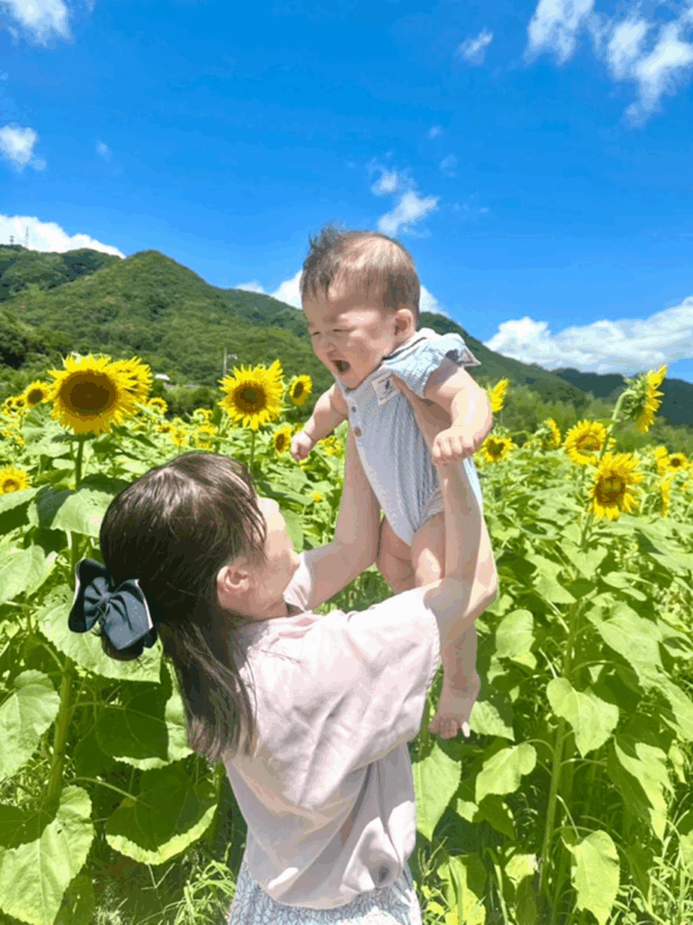 ひまわり畑で（＠kiii_kobaさんより提供）