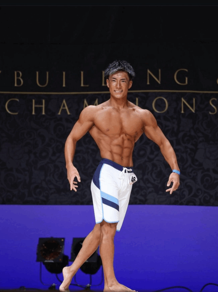 肉体美を披露（＠kei0526___fitさんより提供）