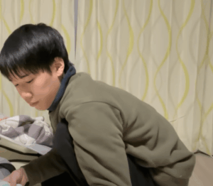 15年間引きこもりだった男性　→兄の双子赤ちゃんの世話を引き受けた結果…その姿に「涙が出ました」「気持ちが救われる」「心強いでしかない」