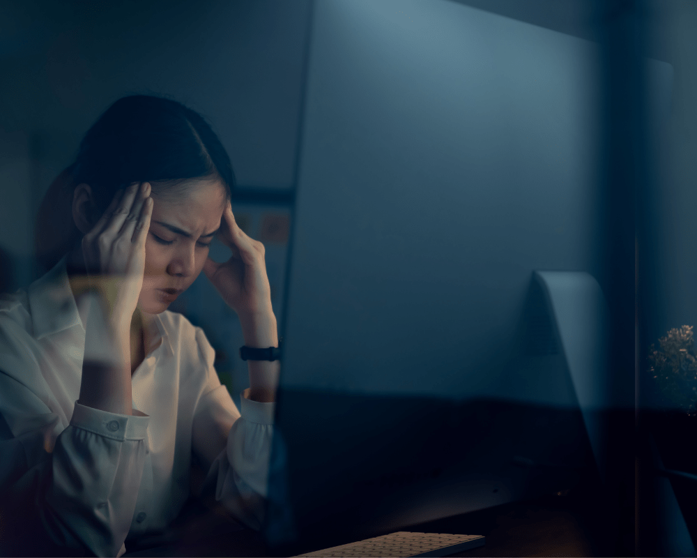 【写真3枚】　仕事中の様子