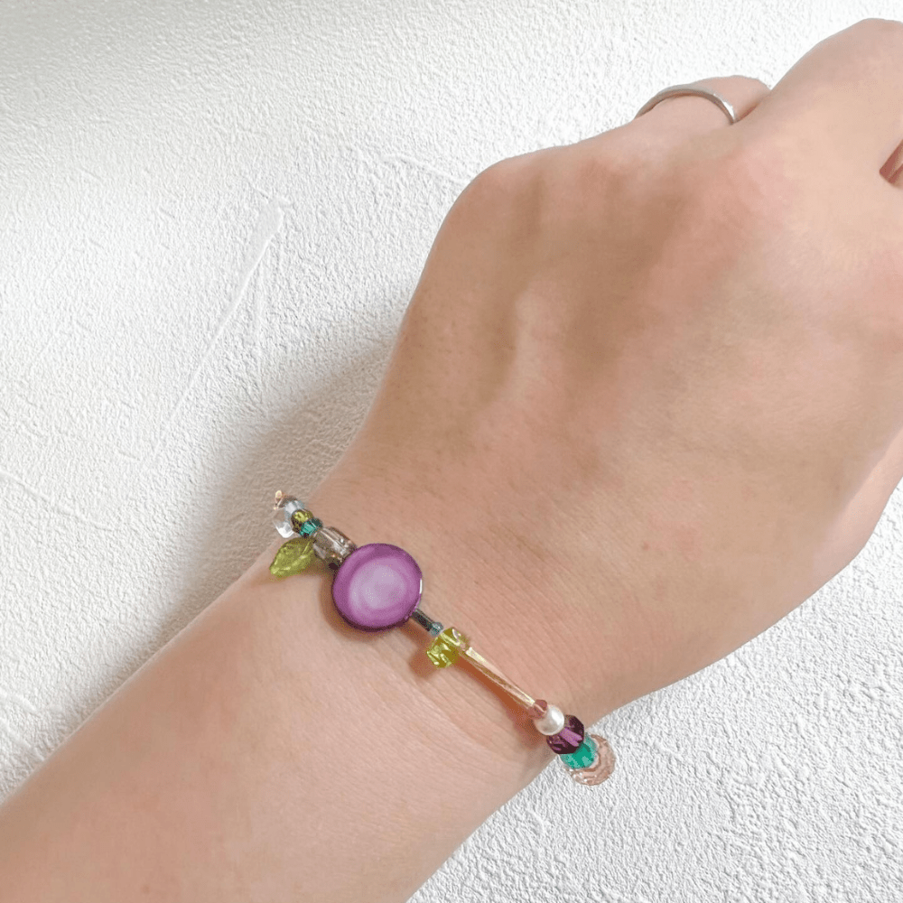 3歳の息子さんが作ったブレスレット（@pole_pole____さんより提供）