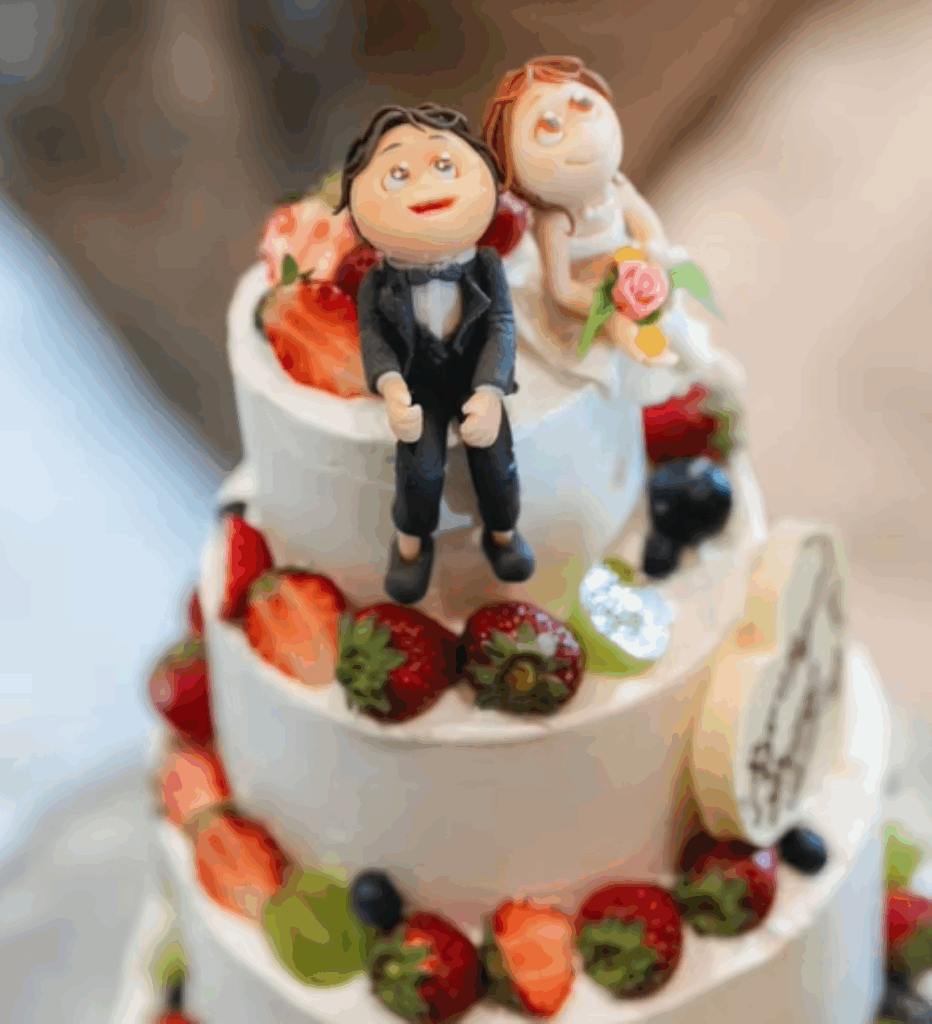 余興で完成したケーキ（＠megucafeさんより提供）