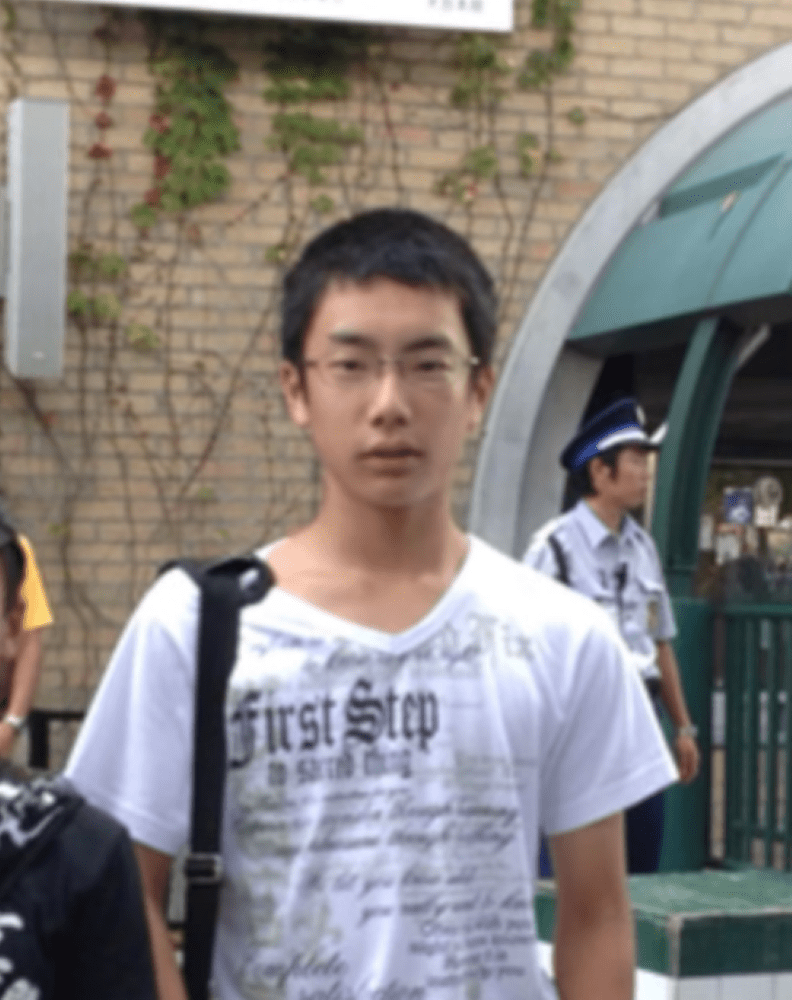 アイドルオタクだった男性　→自分磨きをした結果、驚きの変貌に「変わりすぎ」「元が良い」「すんげえな」