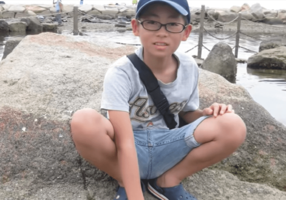 周囲からいじられるようになった小6男子　→垢抜けを頑張った結果…10年後の姿に「ガチのイケメン」「好きな顔すぎる」「努力の塊やな」