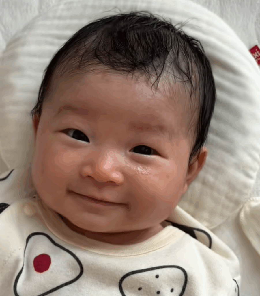 生後2ヶ月の娘さん（＠aaaiueo44さんより提供）