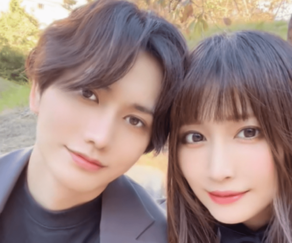 夫婦で人気アニメのコスプレをした結果　完成後の姿に「どっちが旦那さん！？」「おふたりとも美しい」「美男美女」