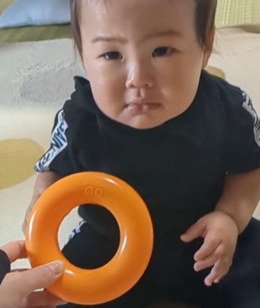 ママさんが取るとスルリ（＠kaisuke0331さんより提供）