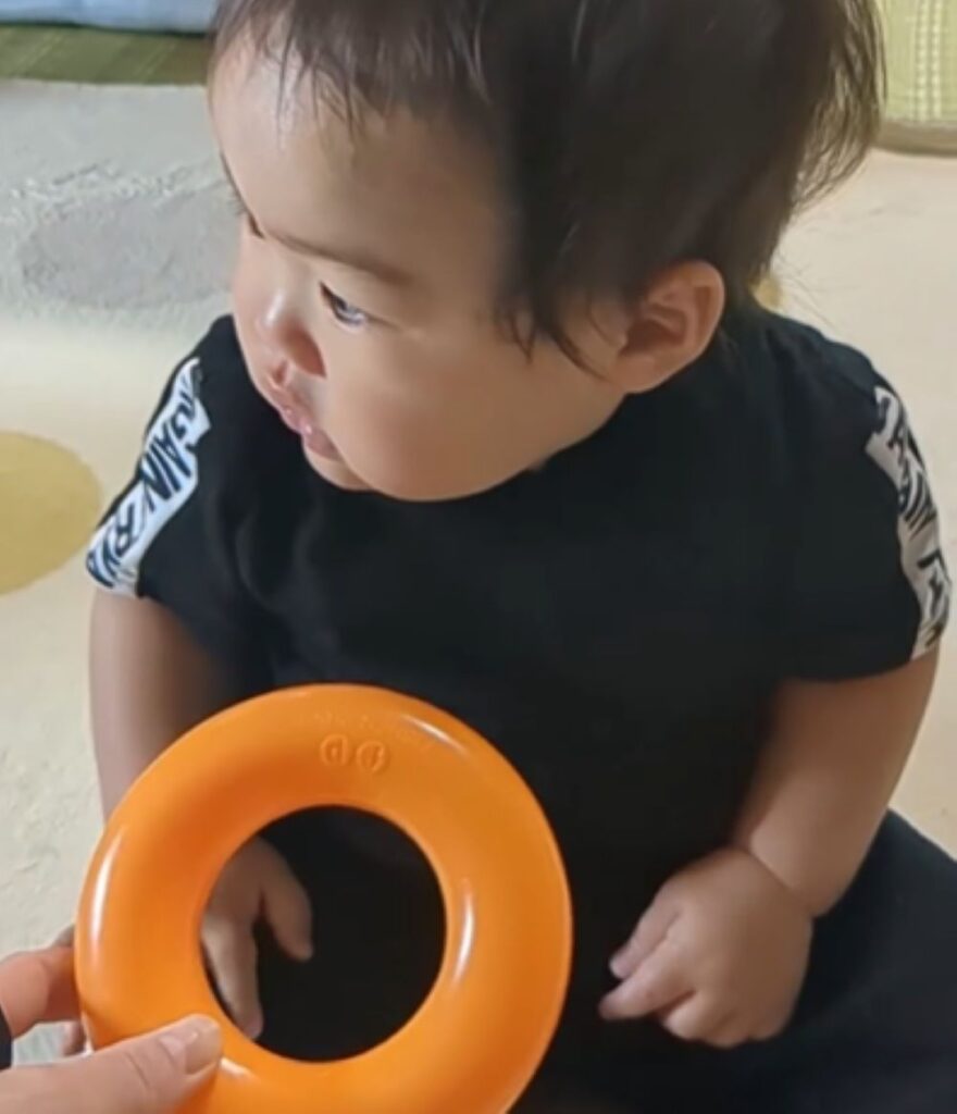 何だか気まずそう（＠kaisuke0331さんより提供）