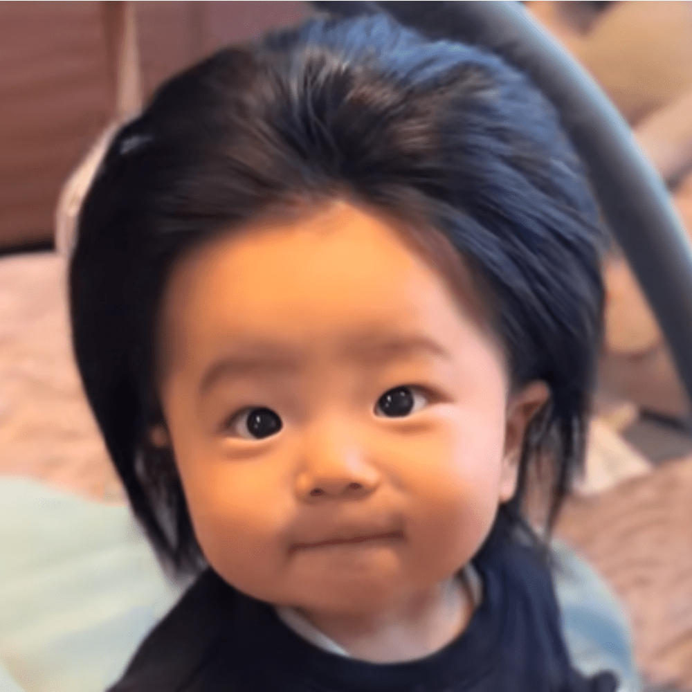 【実際の写真】　現在の息子さんの様子