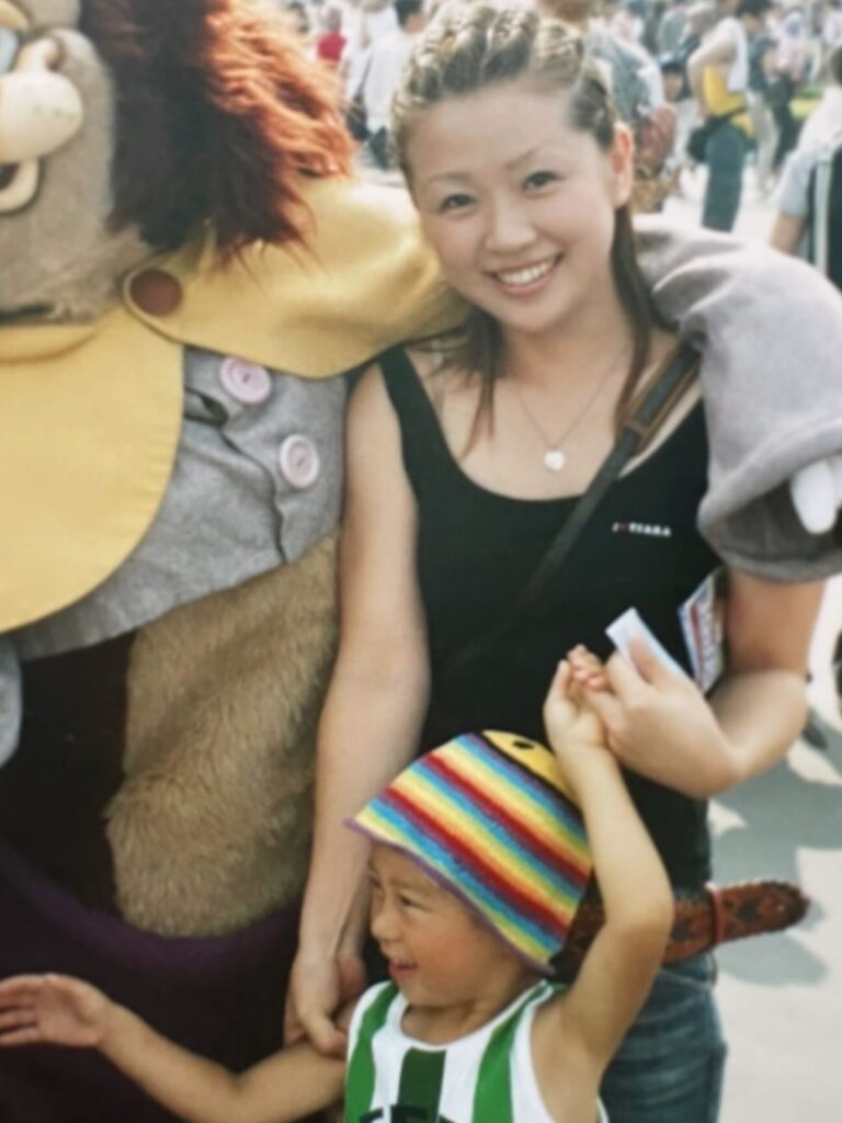 息子さんが幼かった頃①（＠chocoairaさんより提供）