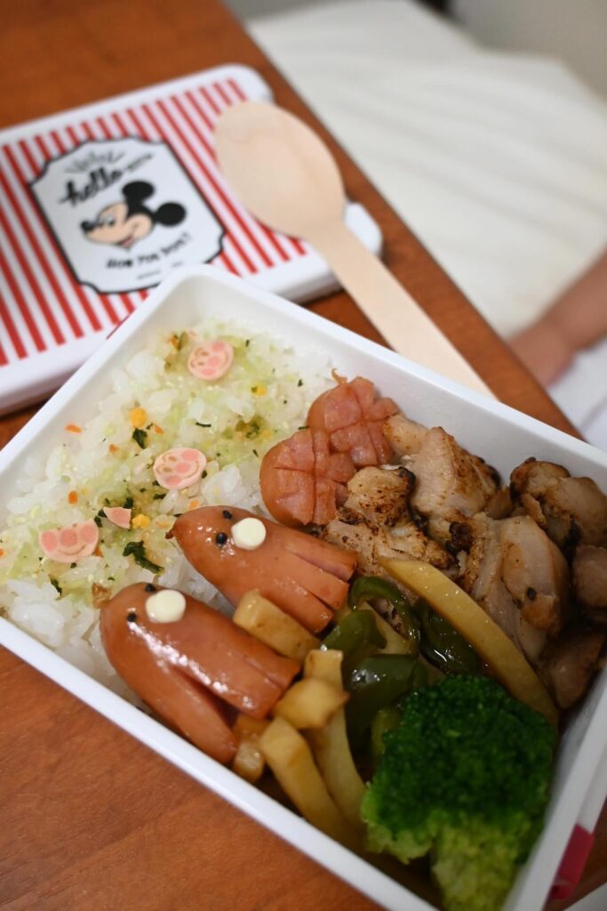 パパさんが作ったお弁当①（＠877___lifeさんより提供）