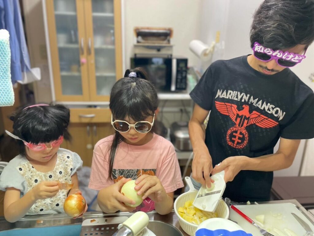 カレー作りの様子（＠tailor_armoryさんより提供）