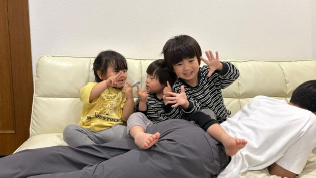 仲良しきょうだい（＠koutaro0910さんより提供）