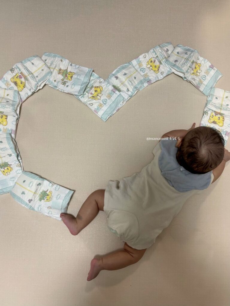 オムツを使って（＠omin._.nさんより提供）