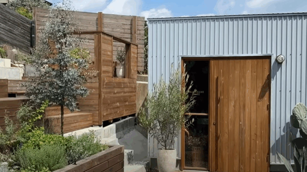 おしゃれなカフェ風の仕上がりに（＠machikane_baseさんより提供）