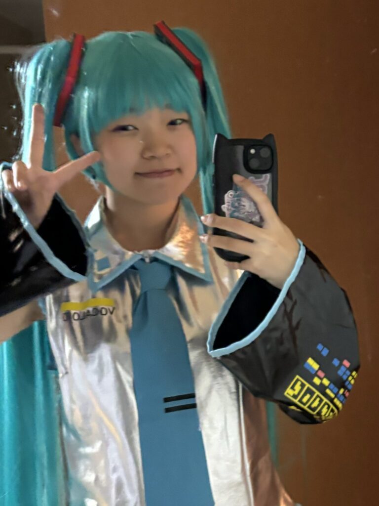 高校1年生のときのハロウィン（＠kurocat_cosplayさんより提供）