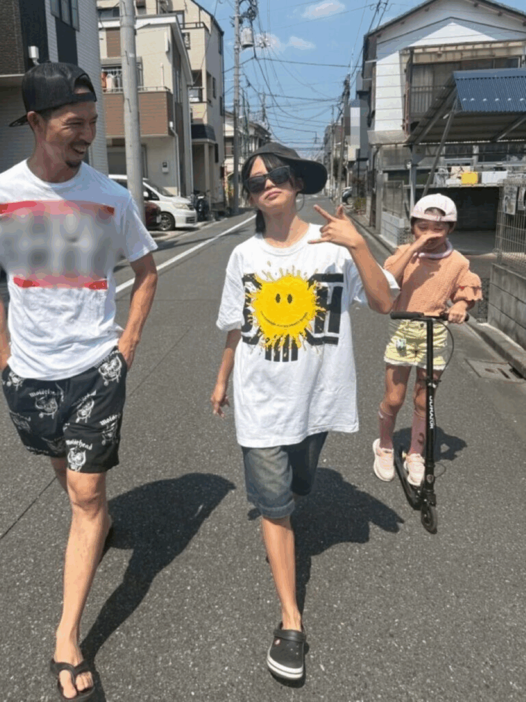 ノリノリな次女さん（＠_otorn_さんより提供）