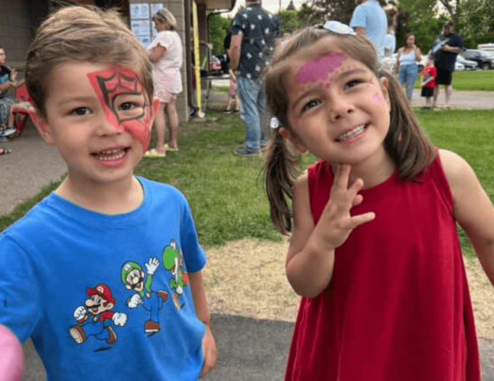 現在、2ヶ国語を話せるようになった娘さん（@marianemec1021さんより提供）